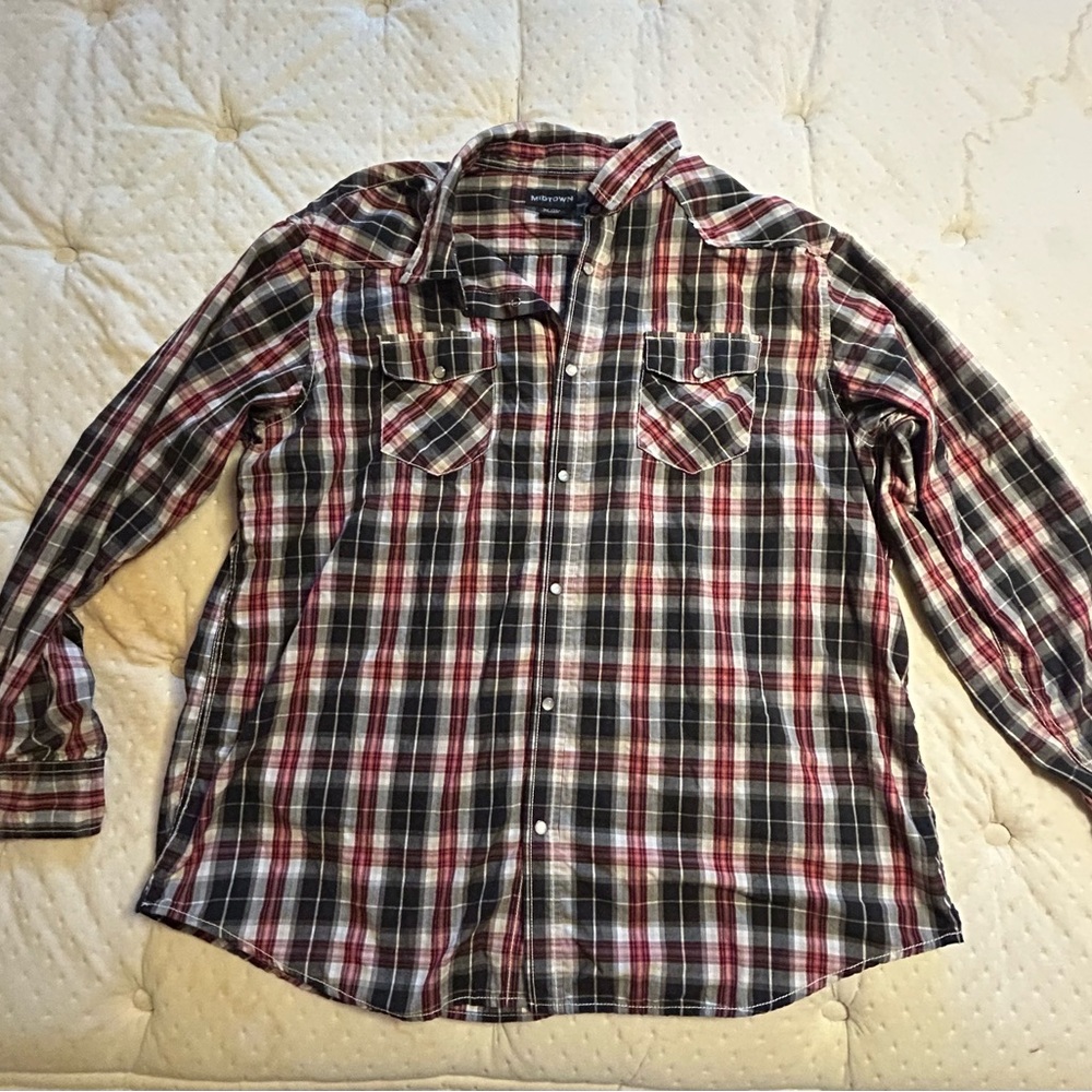 Casual Plaid Button-Down Shirt for Men